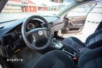 Volkswagen Passat 1.9 TDI Comfortline Tiptr - 5