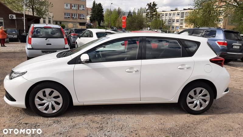 Toyota Auris 1.33 Dual-VVT-i - 6