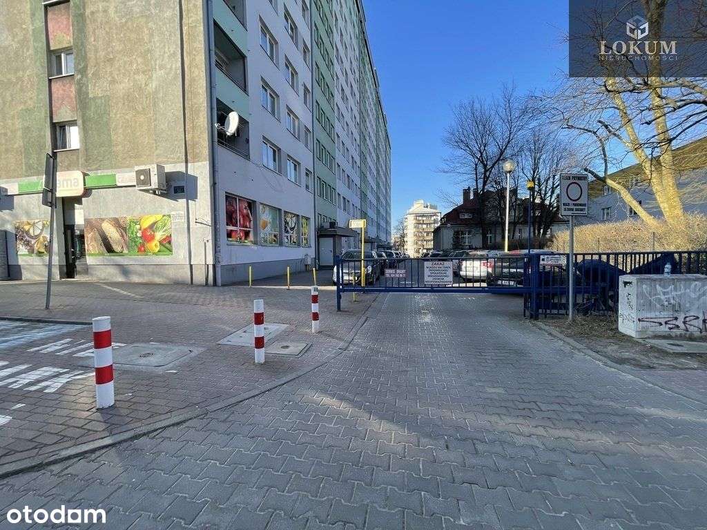 Mieszkanie Na Sprzedaż Cz-Wa Centrum !!!-11