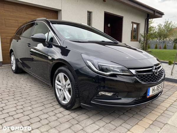 Opel Astra 1.4 Turbo Sports Tourer Innovation - 1