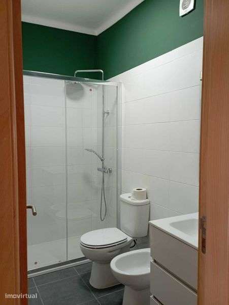 Arrenda-se Apartamento T2 na Ajuda com vista para o Tejo e Palácio! - Grande imagem: 4/5