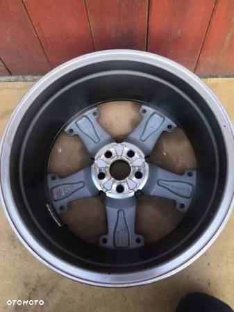 FELGA TOYOTA PRIUs 17x7 et-50 5x100 - 6