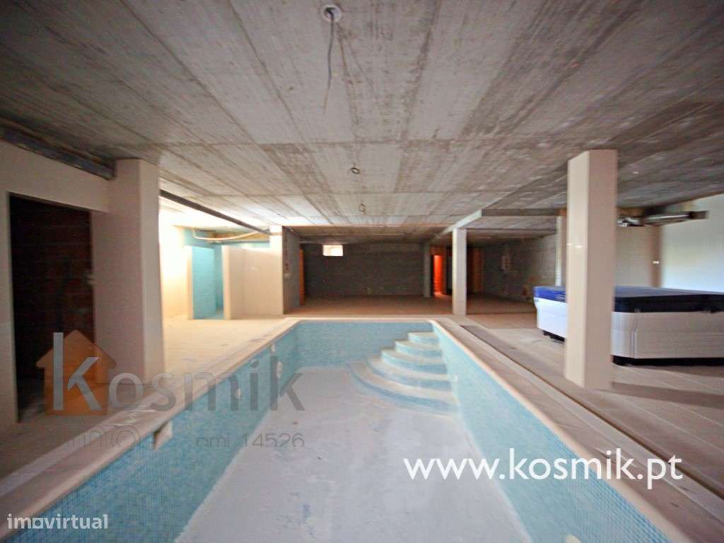 Moradia bifamiliar de Luxo para recuperar V5 + V5 :: Bucelas - Lour...-19