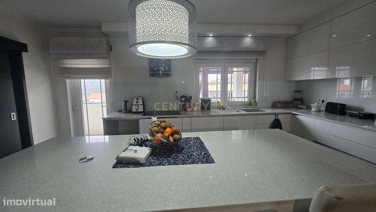 Moradia T5 em Viseu - Grande imagem: 2/21