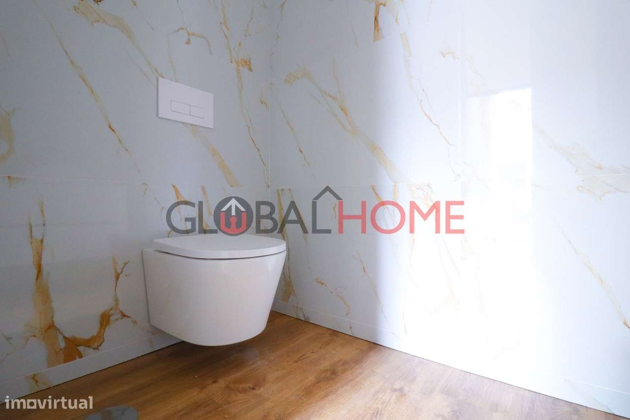 Moradia T3 Nova com Terraço e Piscina em São Pedro da Cova-20