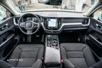 Volvo XC 60 B4 MHEV AT8 AWD Momentum Pro - 9