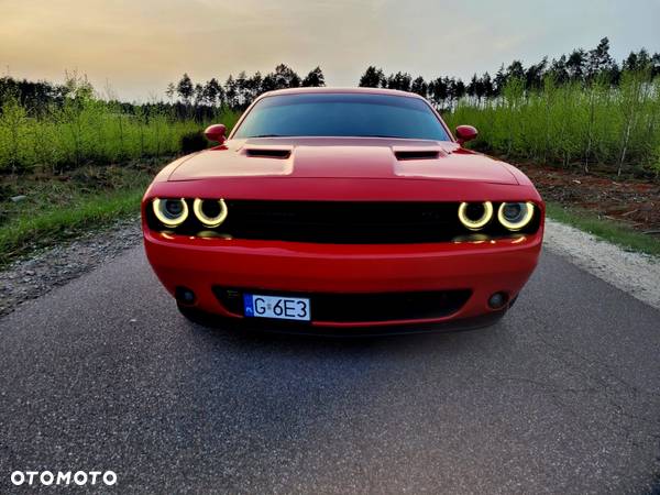 Dodge Challenger Automatik R/T Plus - 2