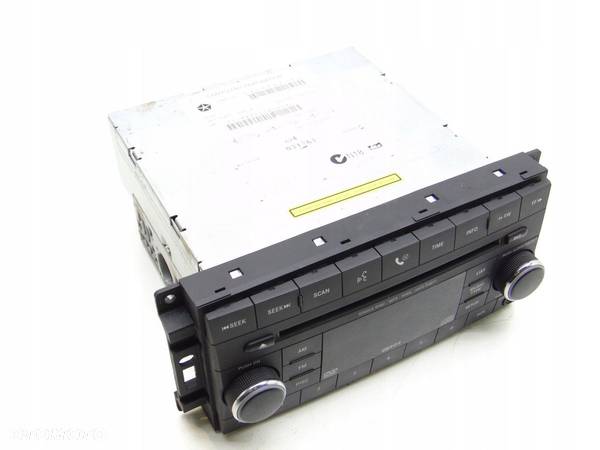 RADIO PANEL RADIA 05064927AG CHRYSLER 300C - 2