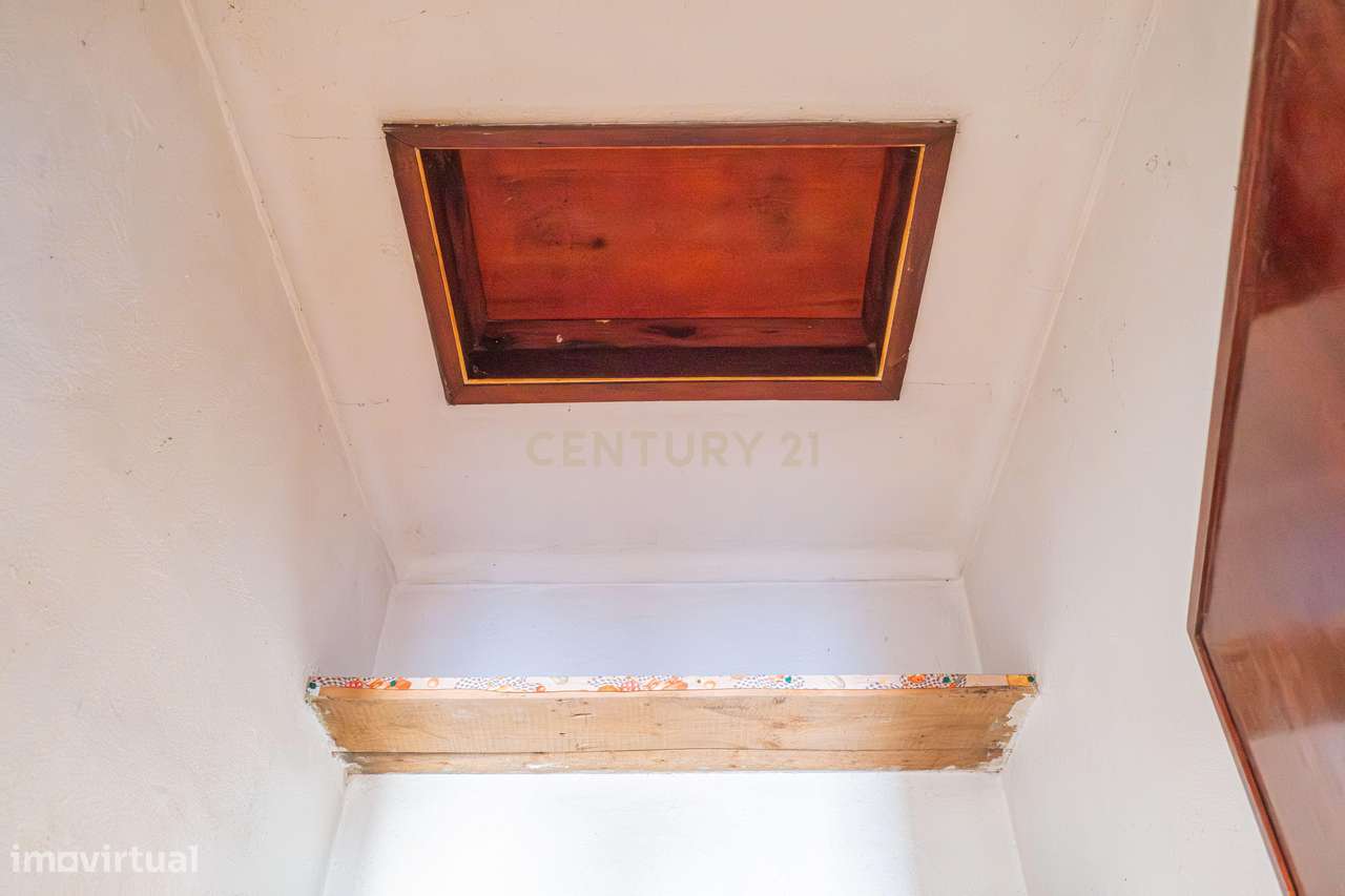 Moradia T3 com Quintal Amplo, Garagem e Anexo – Zona Tranquila da Moit-37