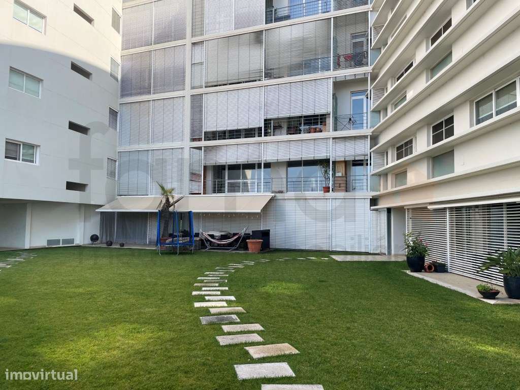 Penthouse Exclusiva com Terraço Panorâmico - Setúbal-50