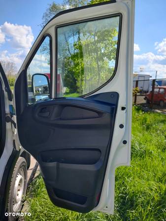 Iveco DAILY - 19