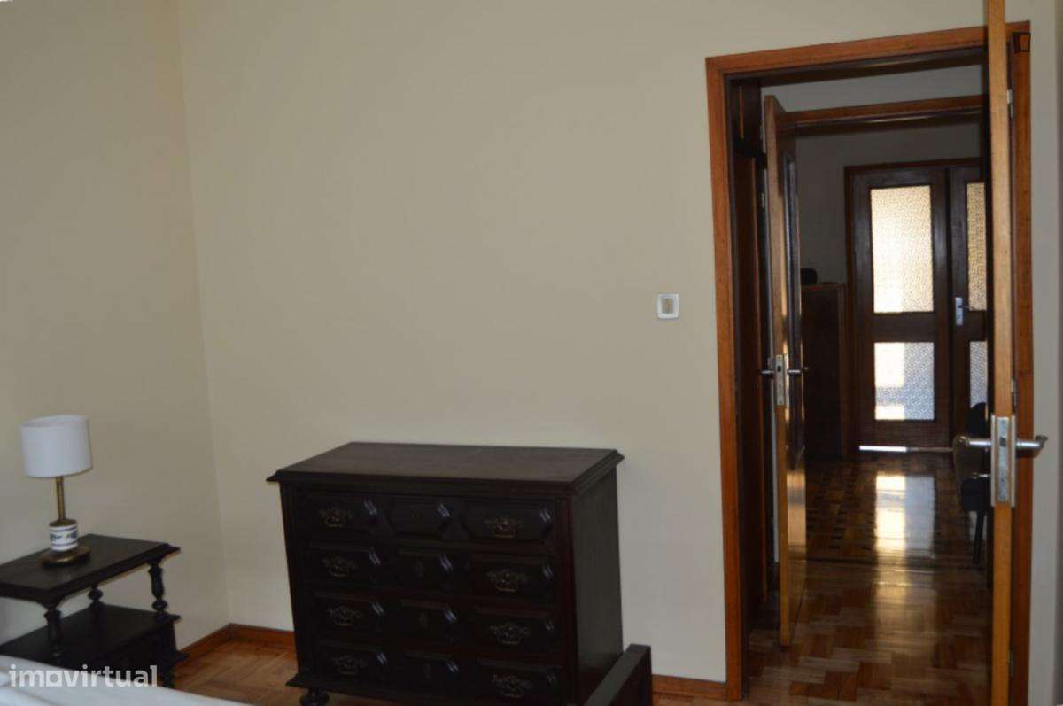 Quarto - localizado em Paranhos Porto - Grande imagem: 5/7