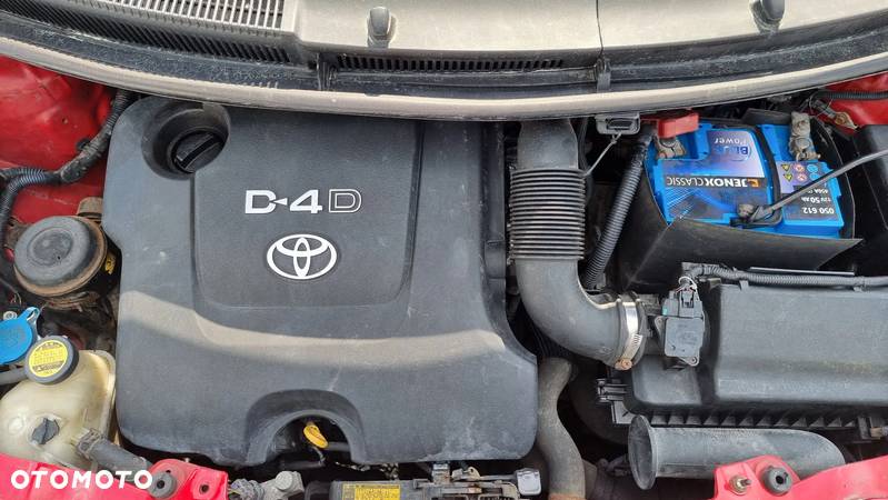 Toyota Yaris 1.4 D-4D Prestige - 13