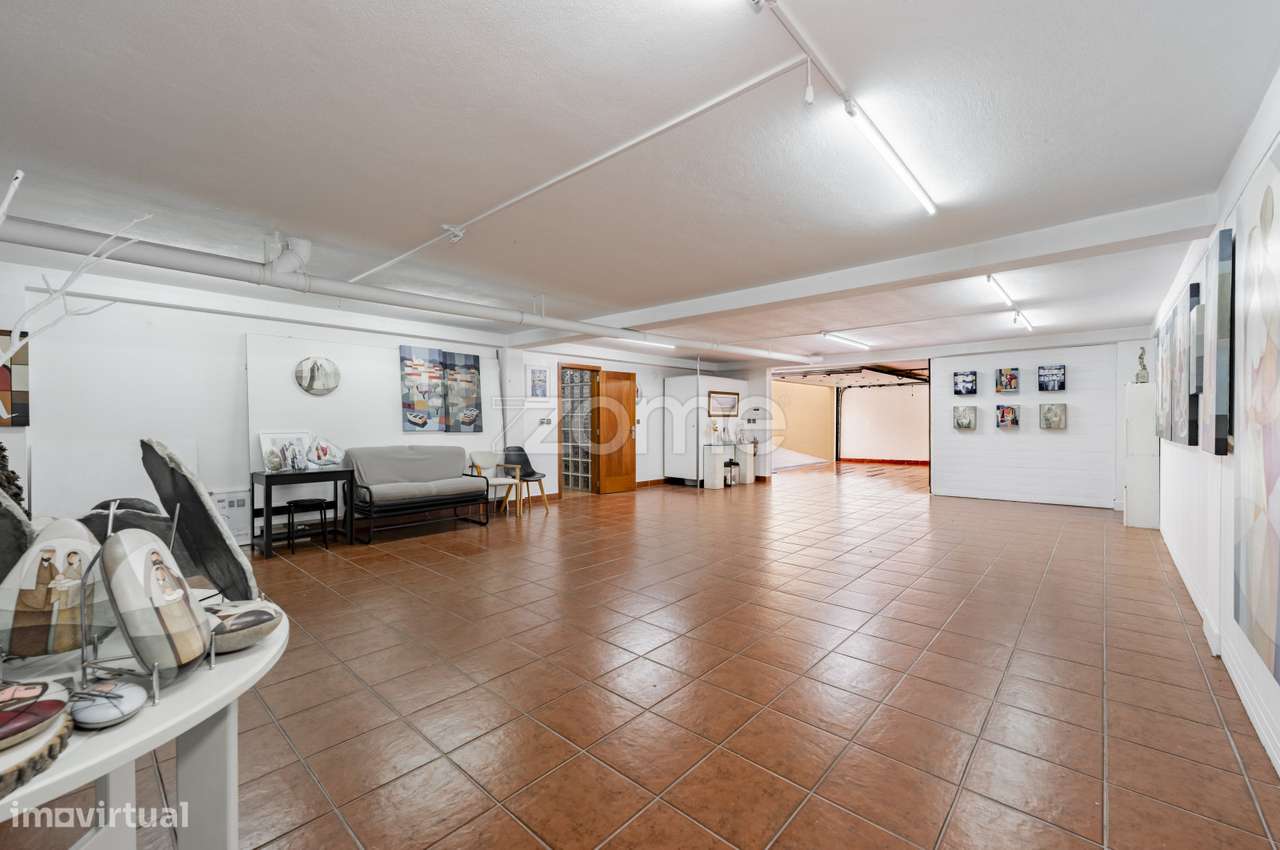 Moradia T5 com Piscina, 4 Suites e Garagem para 4 Carros em Esposende-59