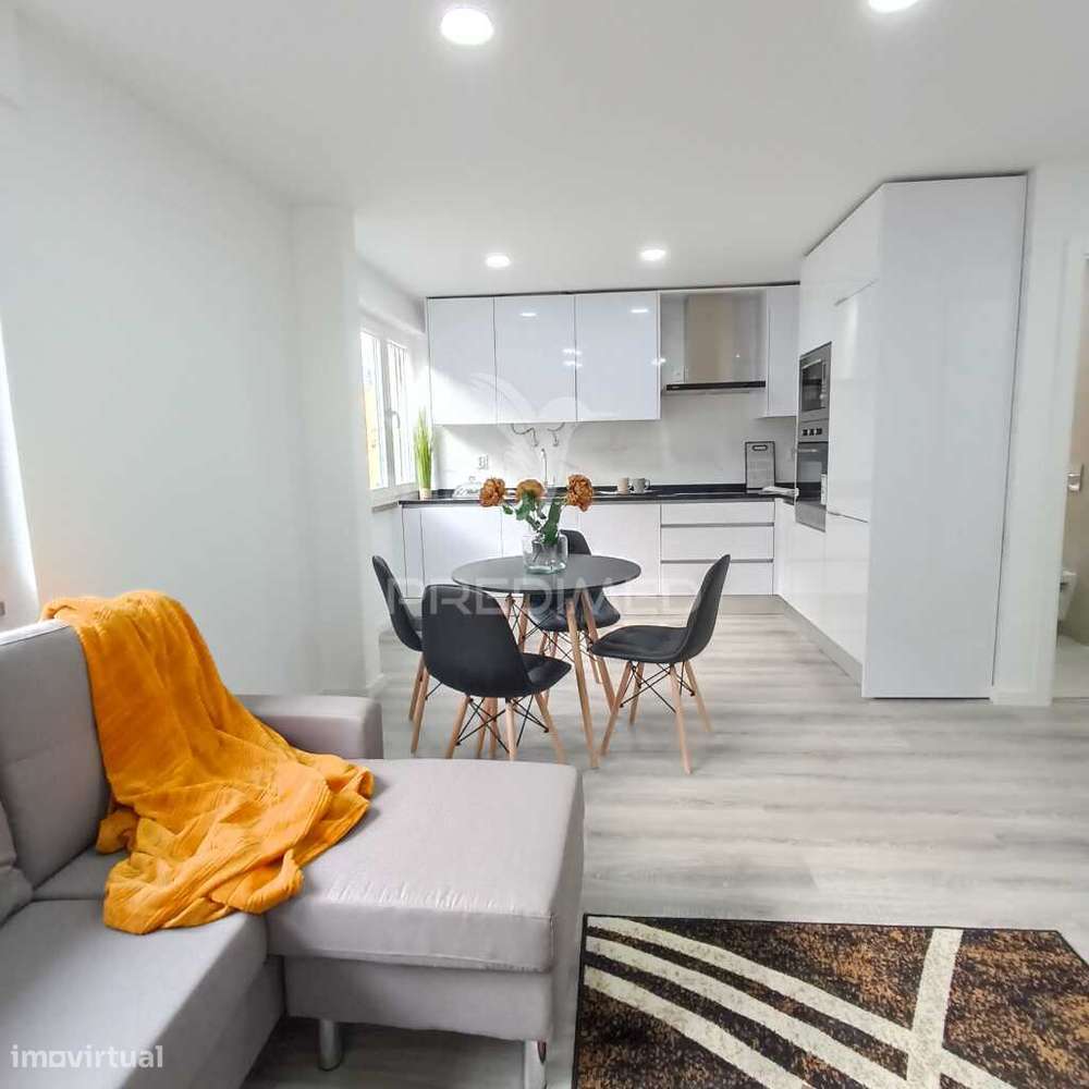 T3 Remodelado – Av. do Uruguai, Benfica - Grande imagem: 3/4