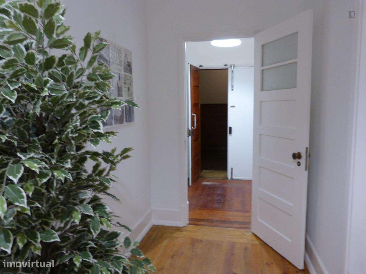 Quarto - localizado em Saldanha Lisbon - Grande imagem: 3/6