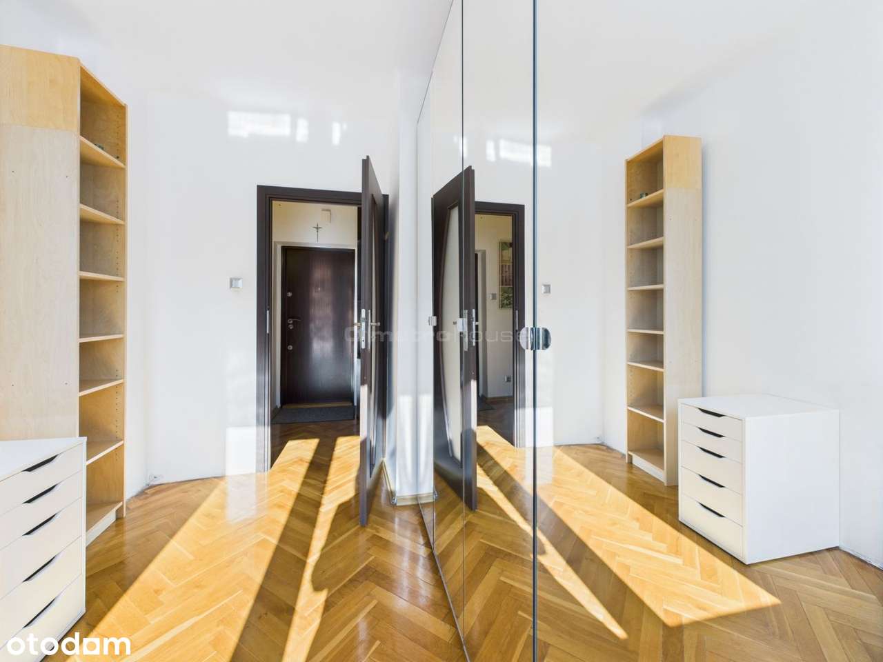 Wola, 2 pokoje, osobna kuchnia, urocza kamienica.-6