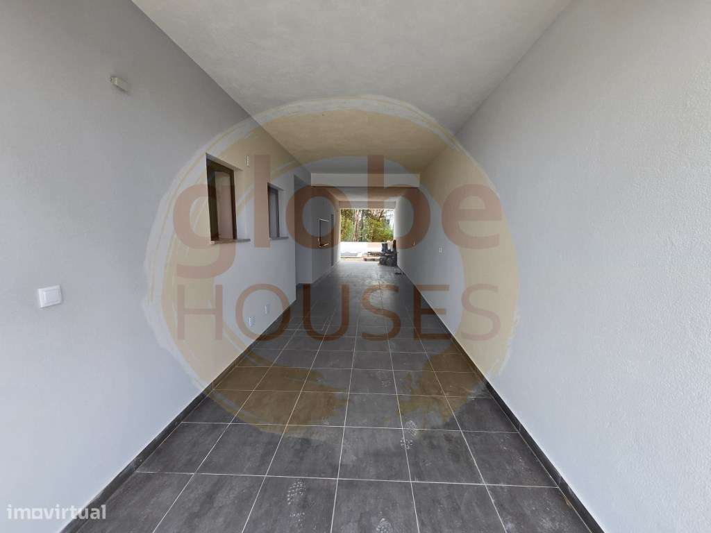 Moradia T3+1 com Piscina e Garagem - Lagoa de Albufeira-18