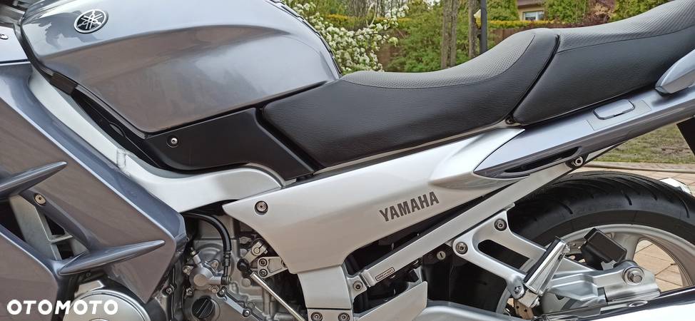 Yamaha FJR - 35