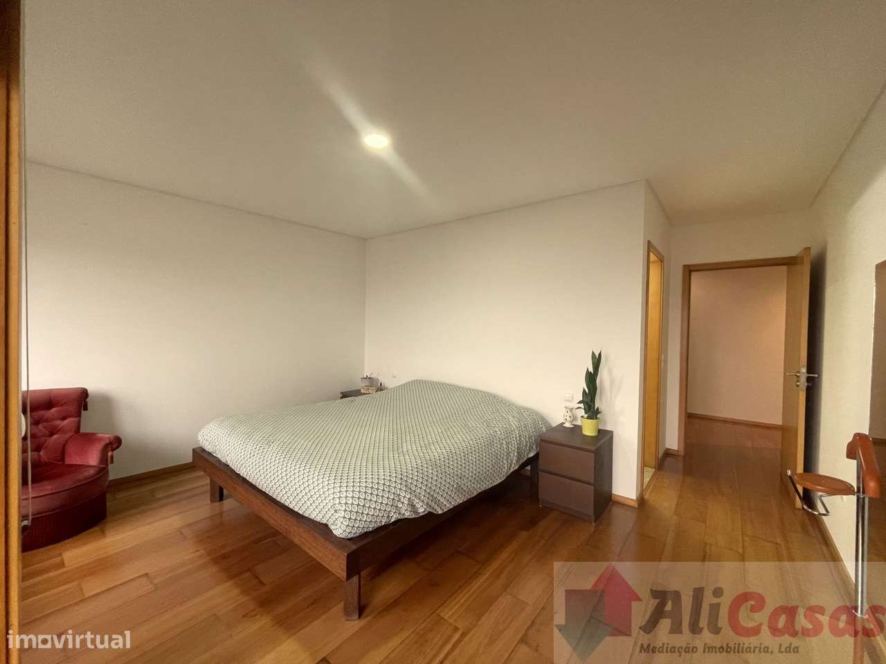 Excelente T3 Último Piso- Lugar de Garagem P/2 carros-33