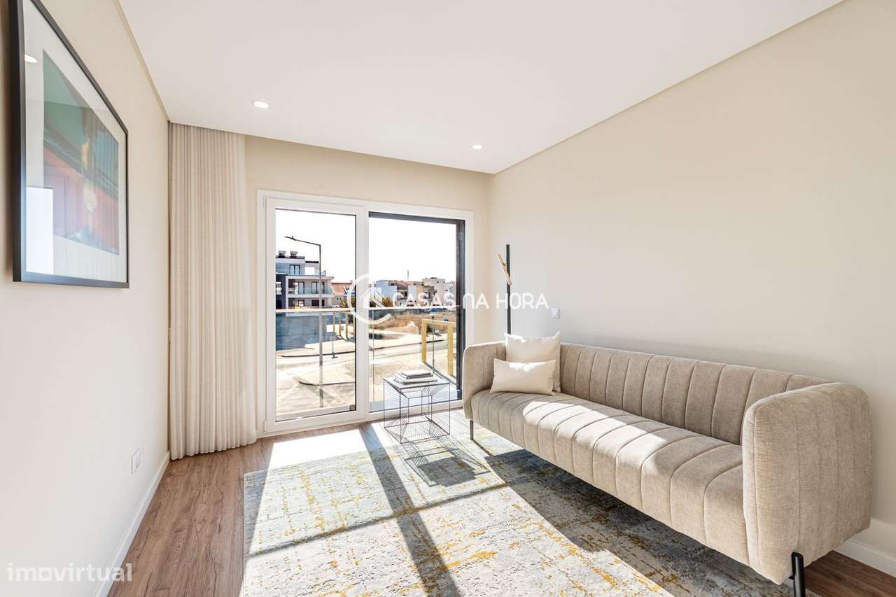 T3 NOVO NA ATALAIA - MONTIJO | MOBILADO, 2 AMPLAS VARANDAS E GARAGE...-10