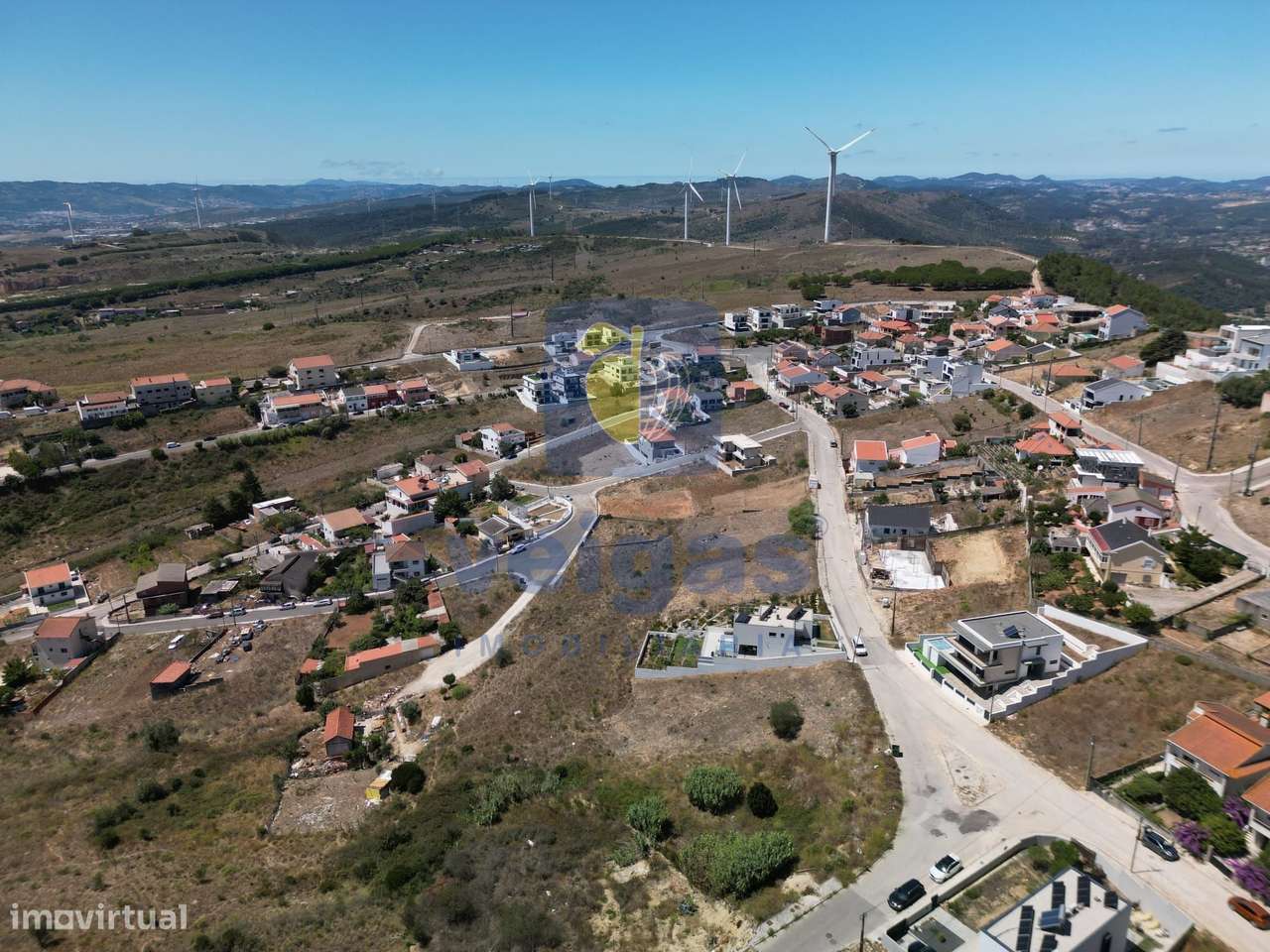 Terreno Urbano em Vialonga com Vista e Acessibilidade-10