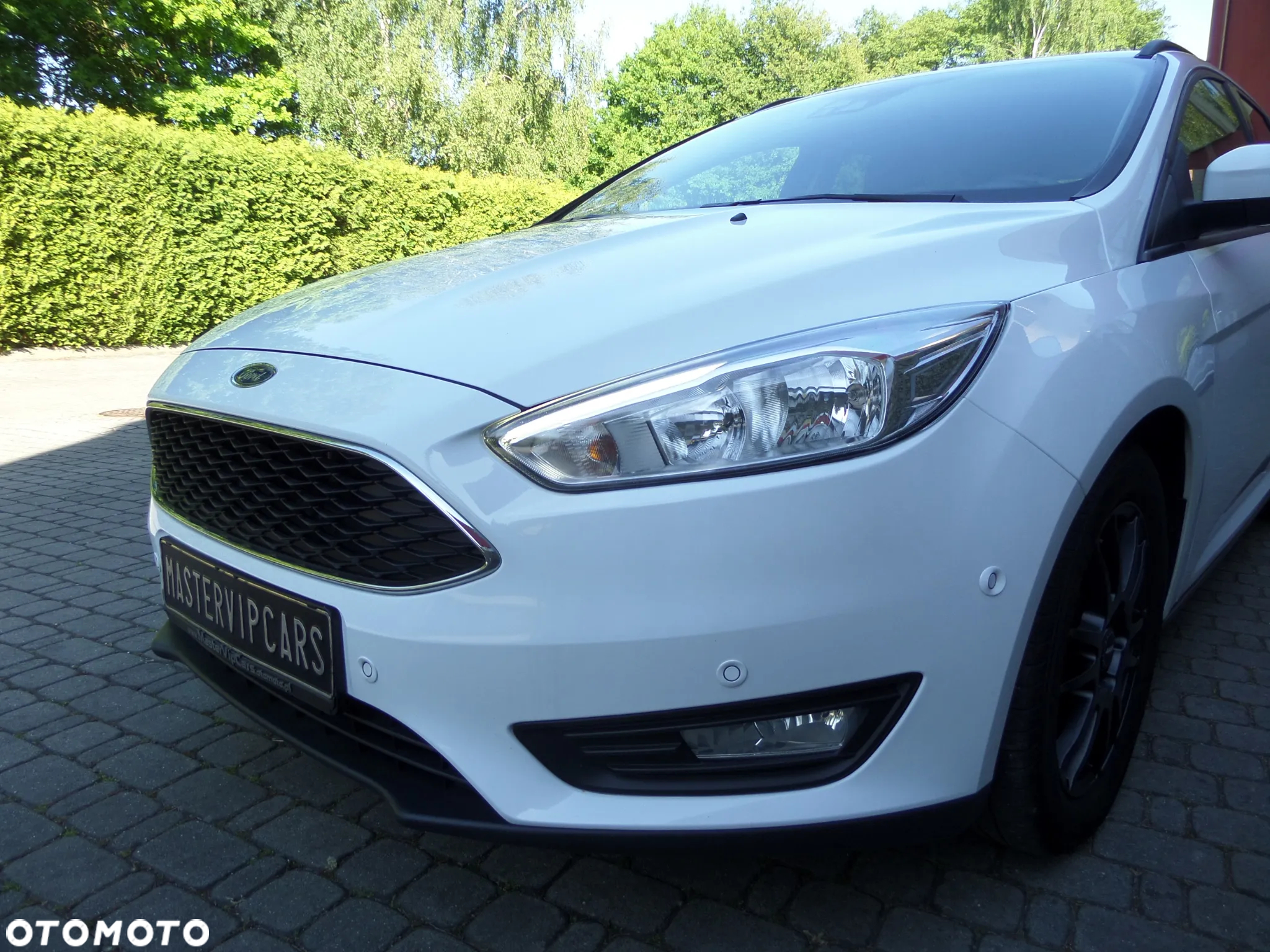 Ford Focus Turnier 1.5 EcoBlue Start-Stopp-System TITANIUM - 6