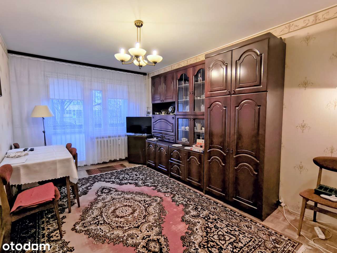 3 pokoje | 47 m² | os. Oświecenia | parter | duży balkon | do remontu