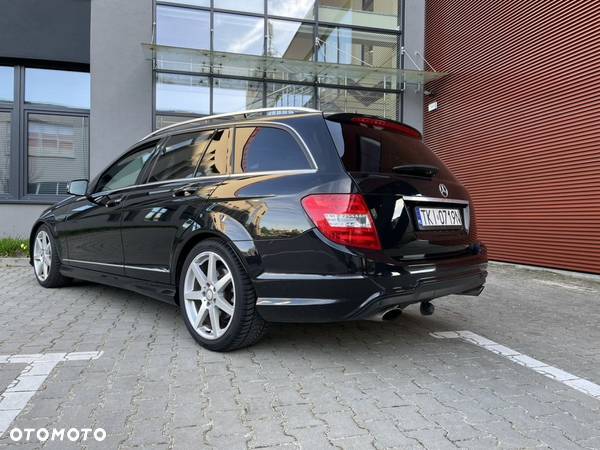 Mercedes-Benz Klasa C 300 T CDI DPF 4Matic (BlueEFFICIENCY) 7G-TRONIC Elegance - 30