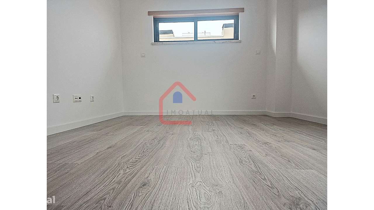 Moradia Isolada em Almada-36