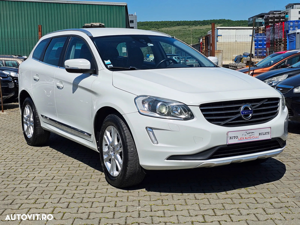 Volvo XC 60 D5 AWD Geartronic Summum - 2