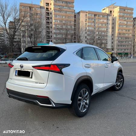 Lexus Seria NX 300h AWD Business - 5