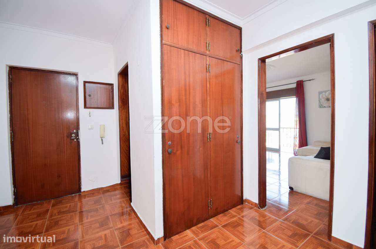 Apartamento T2 à venda no Carregado-6
