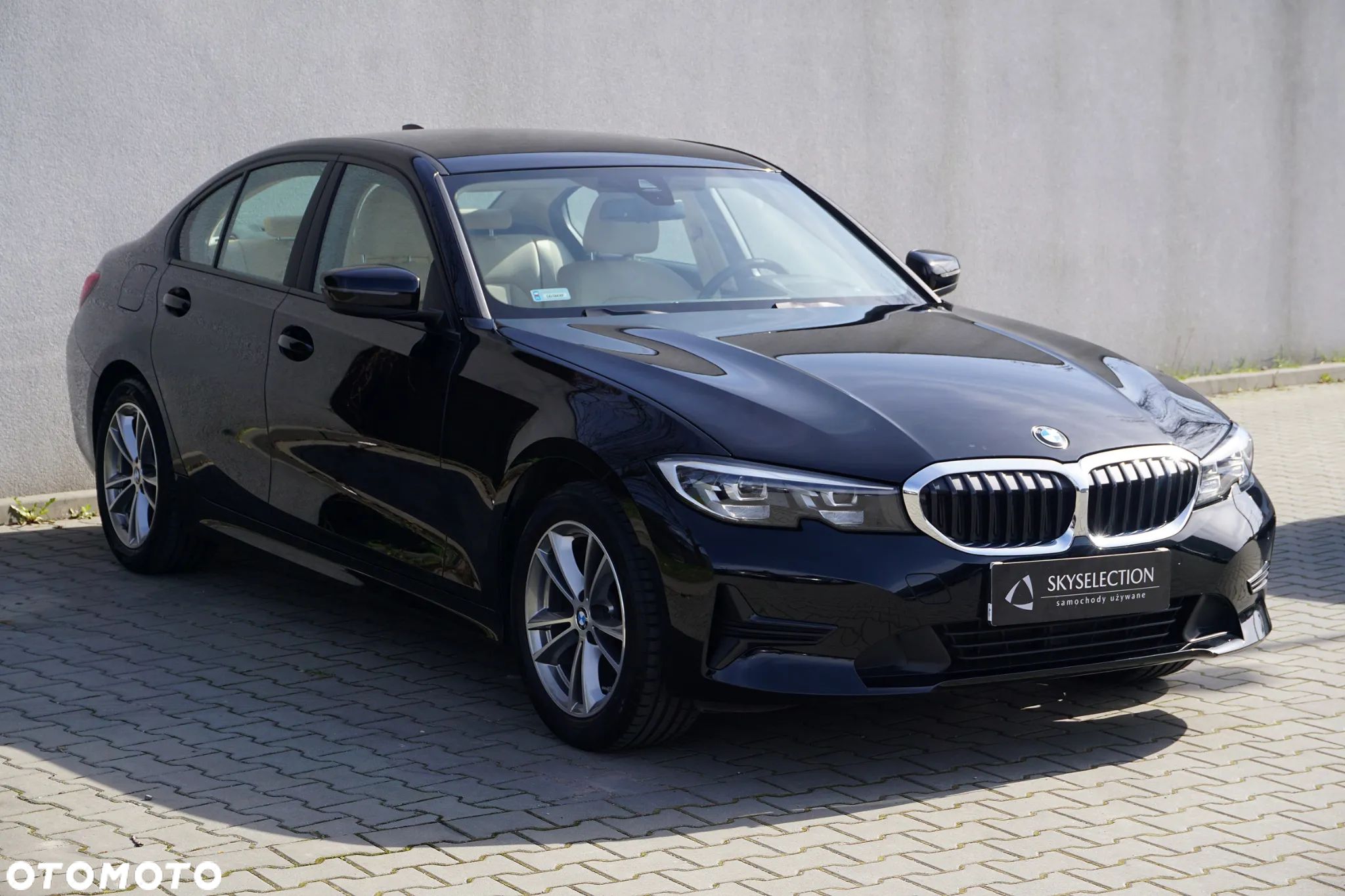 BMW Seria 3 318i - 1