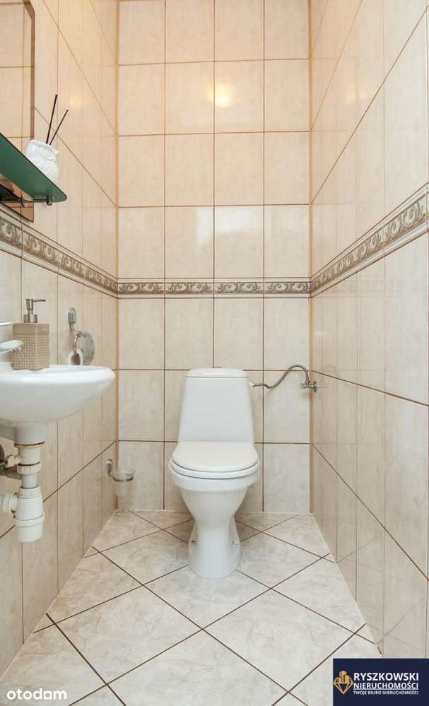 Piękny dom Osiedle Jarosławiec z zadbanym ogrodem-8