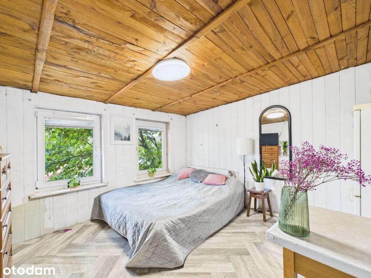 Dom o ogromnym potencjale inwestycyjnym - Piastów-16