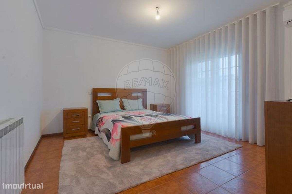 Moradia T4 para venda-6