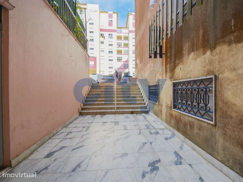 Espaço Comercial em Galeria -Mercês, Sintra - Ótimo Investimento-10