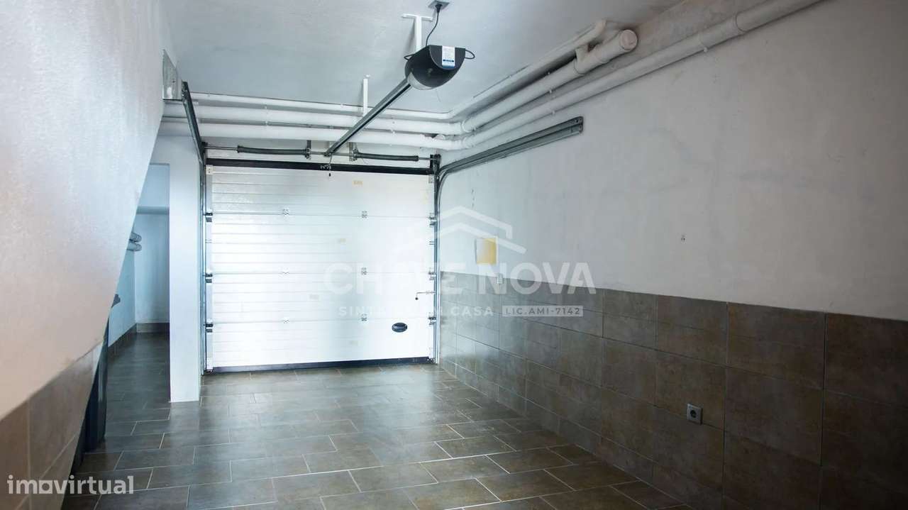 Moradia em banda T3 em São João de Ver (Urb. Quinta do Areeiro)-27