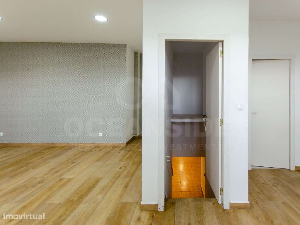 Loja com 2 Salas Amplas e Cenário Exclusivo sobre o Tejo-7