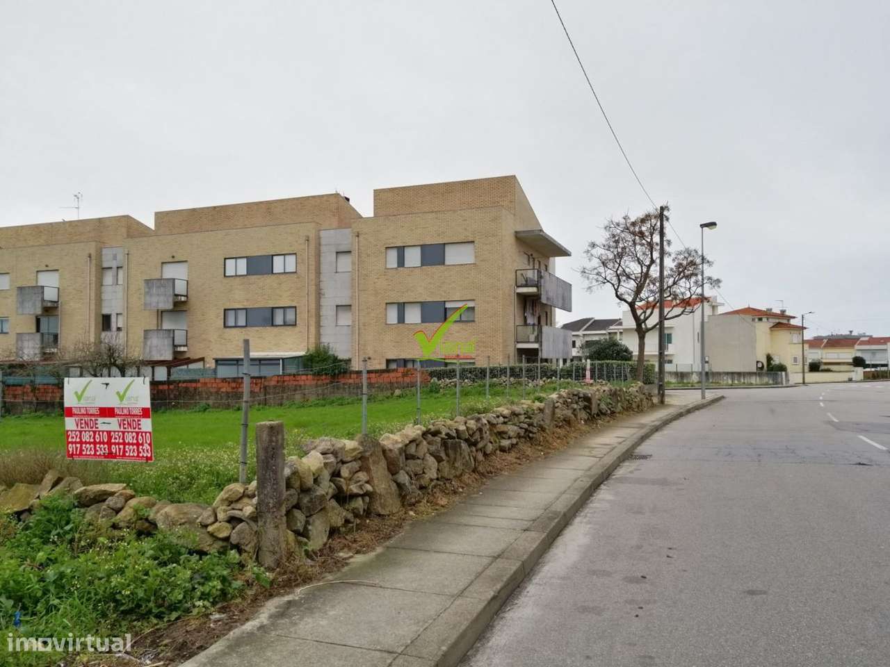 Terreno junto à Via B da Póvoa de Varzim - Grande imagem: 4/12