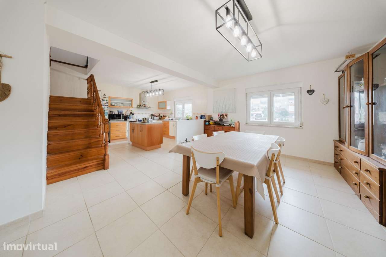 Moradia Independente em Caneças, Odivelas - T3+5-6