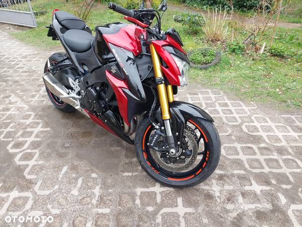 Suzuki GSX - 1