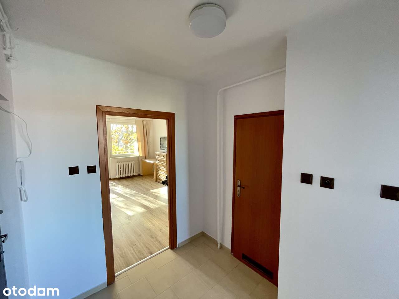 Przestronna kawalerka w samym sercu miasta! - Pełny obrazek: 5/10