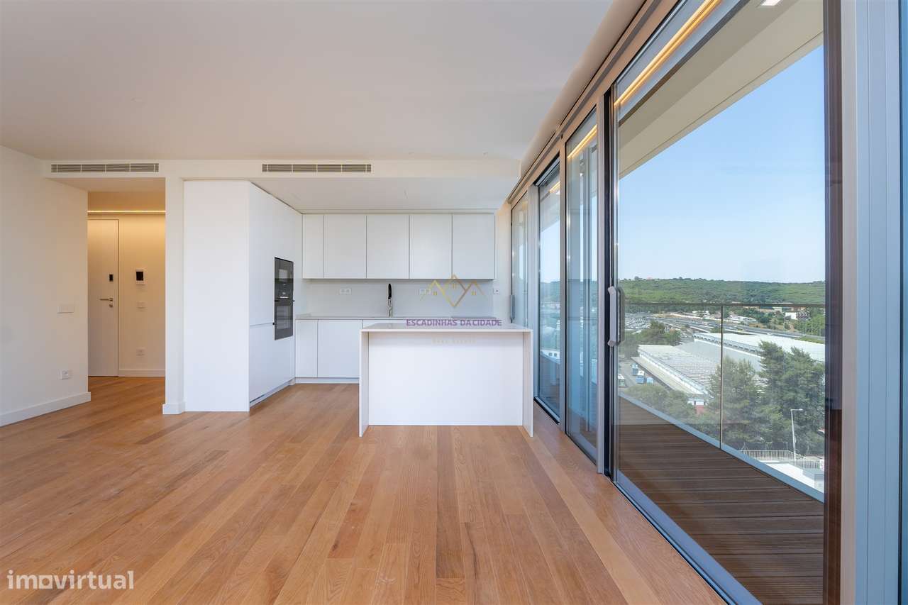 Modernidade e Conforto em Lisboa – T2 com grandes Varandas em Condomín - Grande imagem: 4/48