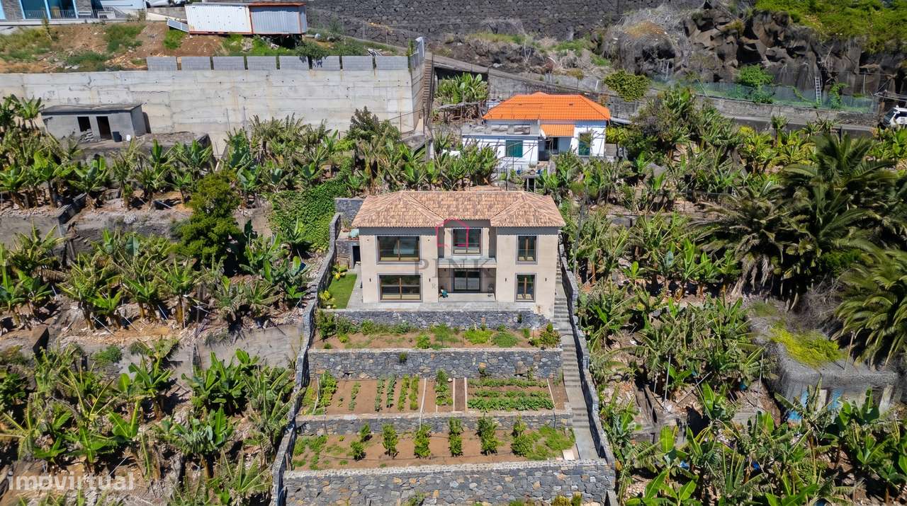 Terreno com Potencial Construtivo de 238 m² | 1.134 m² de Área Total-11