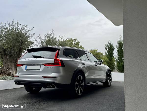 Volvo V60 Cross Country D4 AWD Geartronic Pro - 8