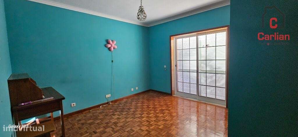 MORADIA T5 NOS CARVALHOS-10