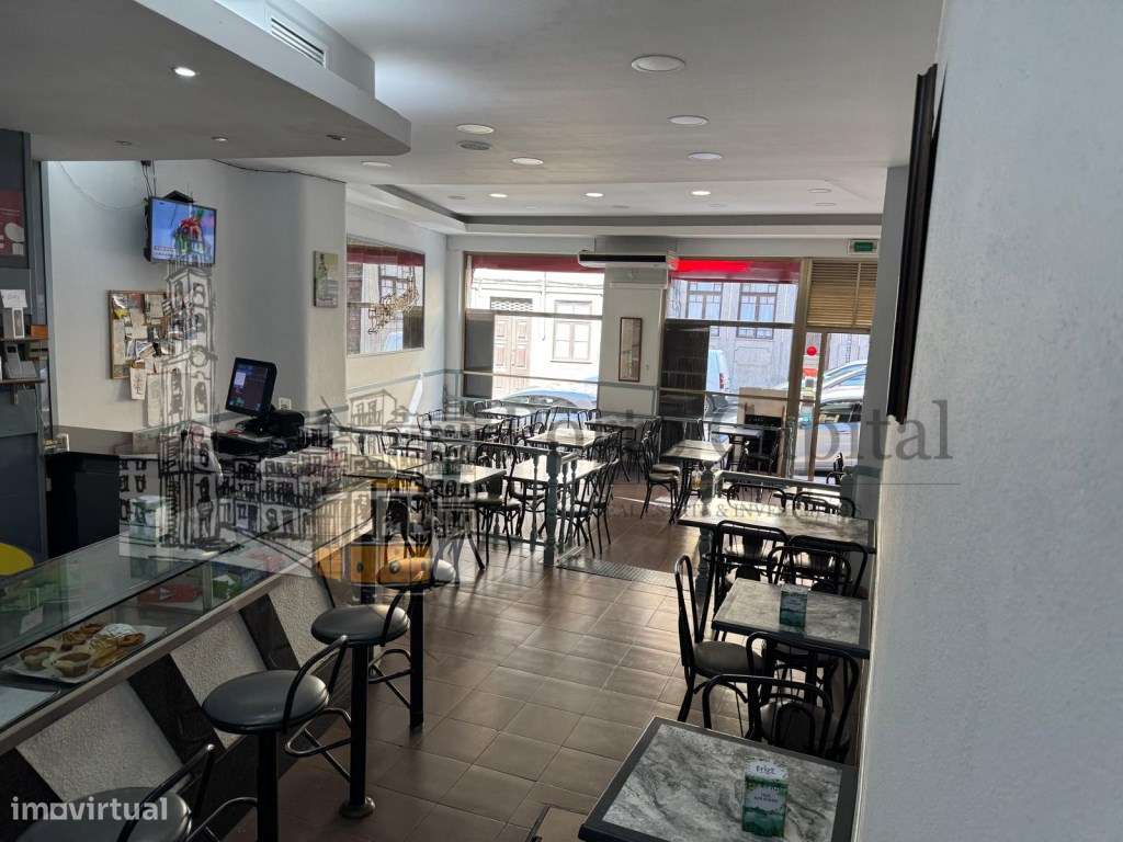 Trespasse De Restaurante na Rua da Alegria, Porto - Grande imagem: 5/19