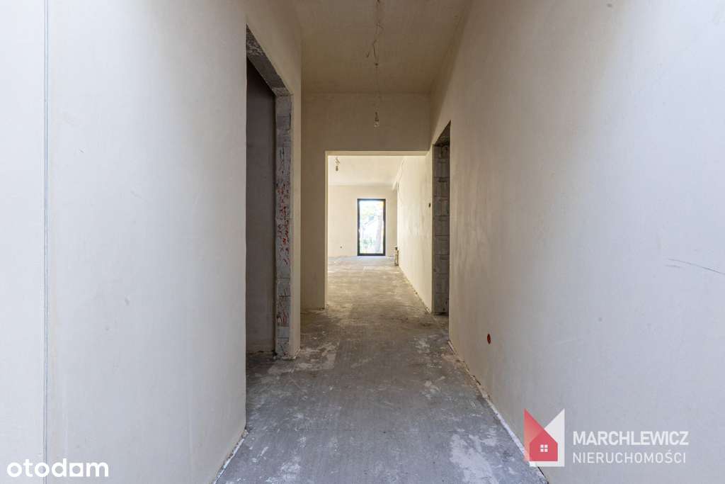 Nowoczesny dom w otulinie lasu!-12